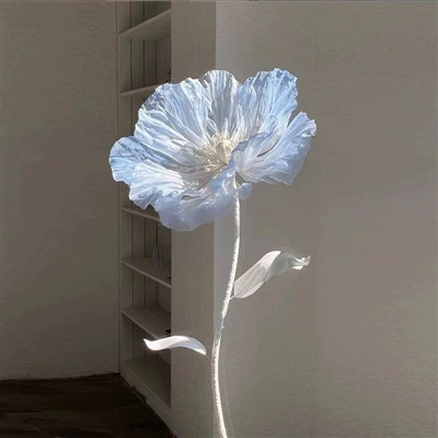 Fiore di carta in crepe colorate